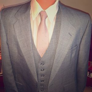 Vintage LIKE NEW 3piece Christian Dior suit